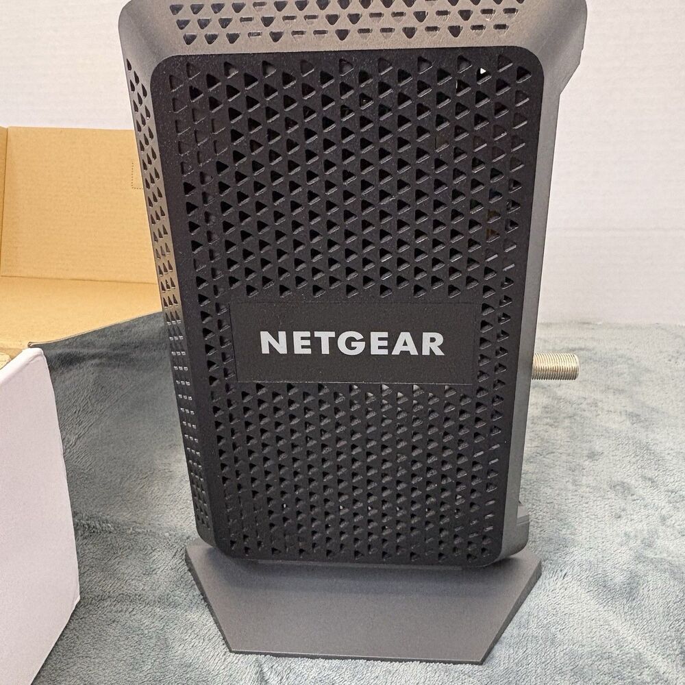 NETGEAR CM1000 High-Speed Cable Modem (Upto 6 Gbps) - Picture 13 of 16